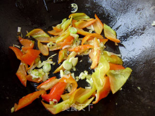 Home Cooking-fried Melon Slices with Vegetarian Chicken and Pepper recipe