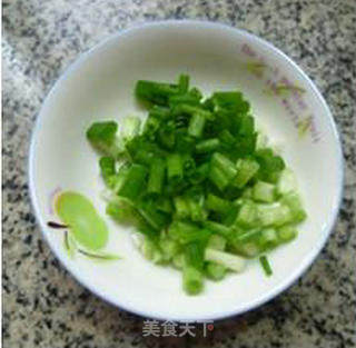 Stir-fried Bean Sprouts with Small Oil Tofu recipe