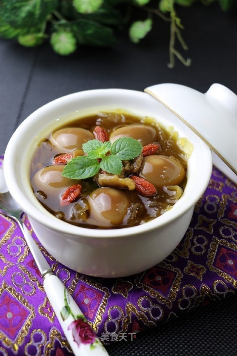 Variety Desserts [autumn Edition] Quail Egg Longan Tremella Soup recipe