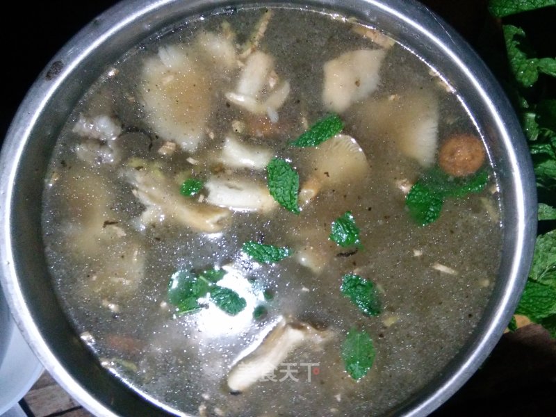 Pork Ribs Green Head Mushroom Soup recipe