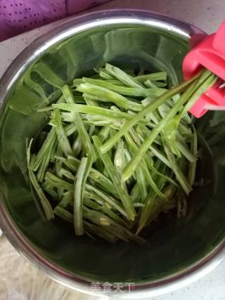 Braised Noodles with Braised Pork and Beans recipe