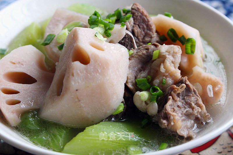 Lotus Root Lettuce Spare Rib Soup recipe