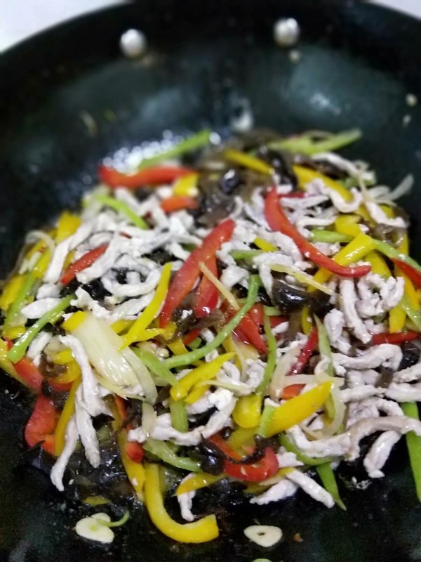 Shredded Pork with Bell Pepper recipe