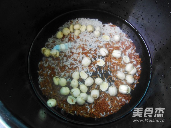 Lotus Seed Double Rice Porridge recipe