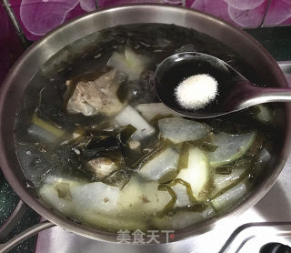 Winter Melon Kelp Soup recipe