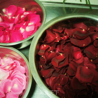 Affectionate Rose Candy-rose Dedication on Wedding Day~╮(╯▽╰)╭ recipe