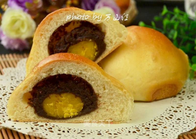 Salted Egg Yolk Bean Paste Sandwich Bread recipe