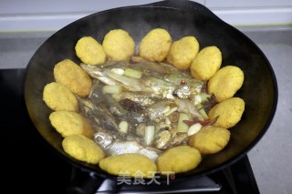Paste Pancakes and Boil Small Fish recipe