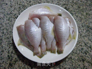 Steamed Rubber Fish with Fish Eggs recipe