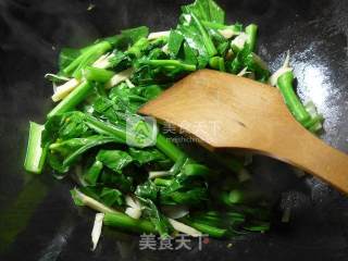 Stir-fried Rapeseed with Winter Bamboo Shoots recipe