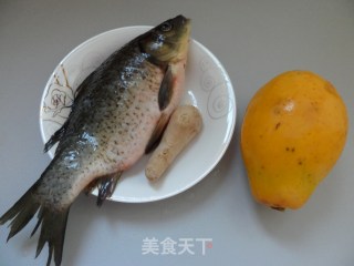 Papaya Crucian Carp Soup recipe