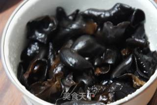 #trust之美#sour and Spicy Black Fungus recipe