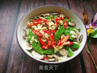 Fried Mushrooms with Snow Pea recipe