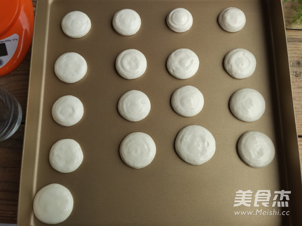 Flour Macarons recipe
