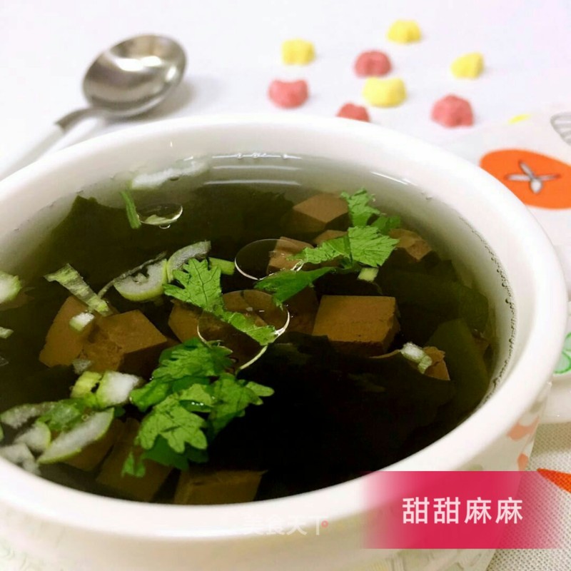 Duck Blood Wakame Soup