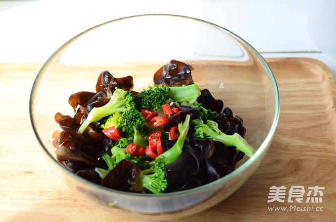 Glinole-broccoli Mixed Fungus recipe