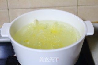 Rock Sugar Sydney White Fungus and Water Chestnut Soup recipe