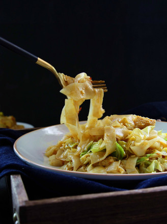 Stir-fried Cabbage with Liangpi recipe