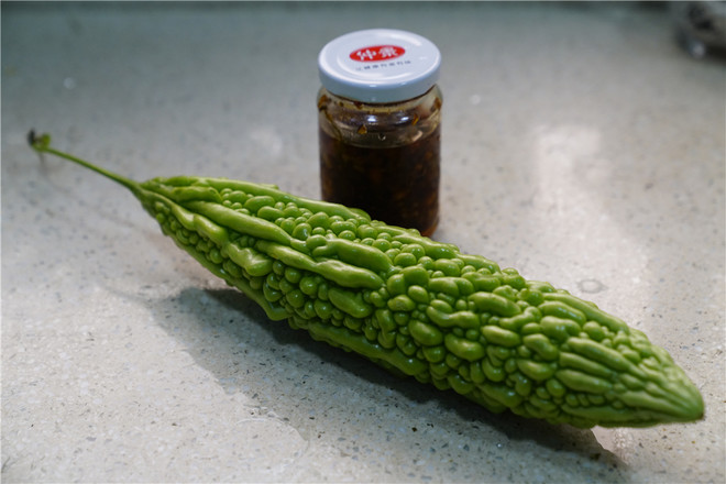 Sour and Fresh Bitter Gourd Slices recipe