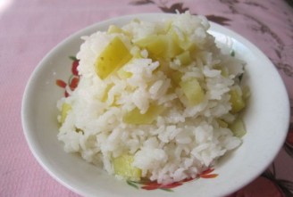 Onion and Potato Braised Rice recipe