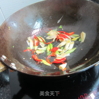 Stir-fried Mountain Fern with Garlic recipe