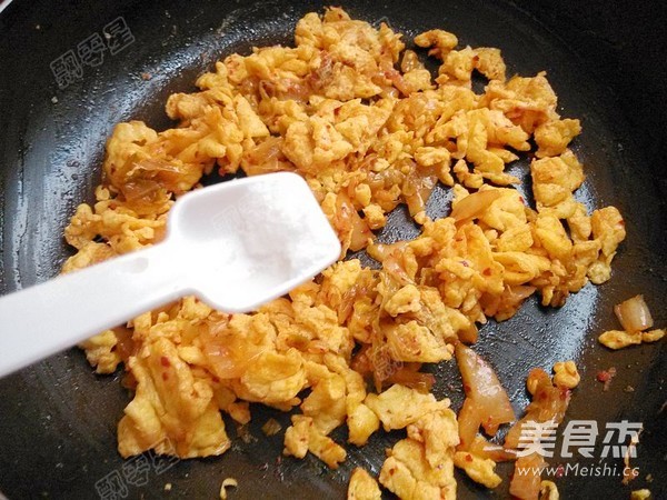 Scrambled Eggs with Kimchi recipe