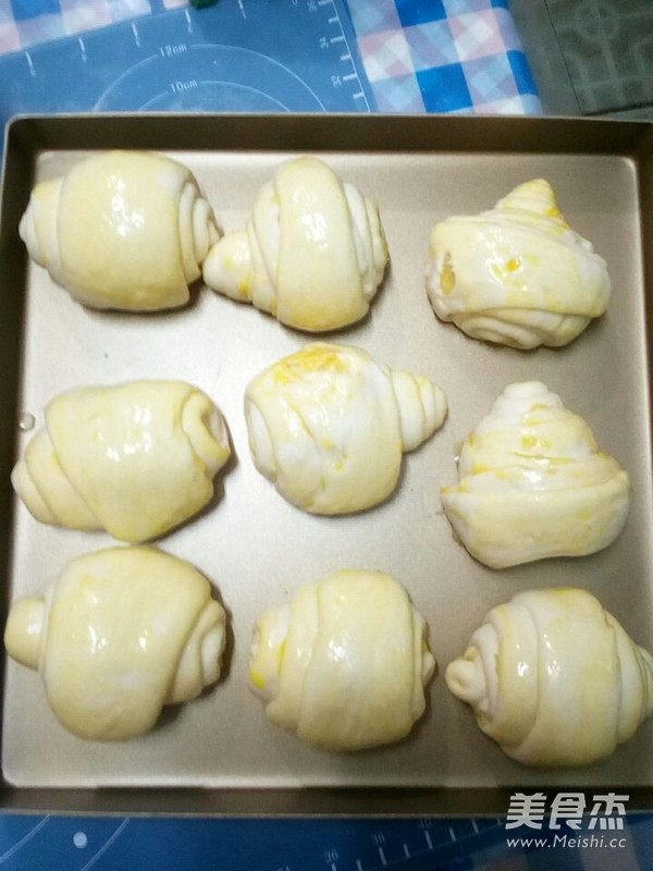 Buttered Sweet Potato Stuck Rolls recipe