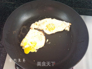 Moisturizing and Beautifying Your Skin ~ Crucian Egg Soup recipe