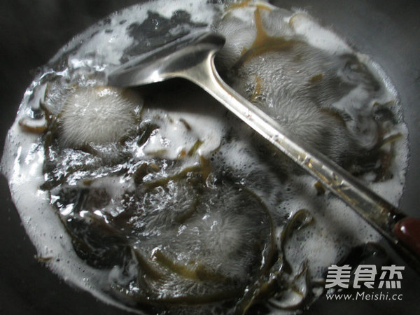 Fried Squid with Kelp recipe