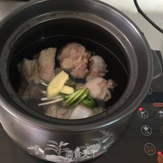 Three Su Tong Bone Soup recipe