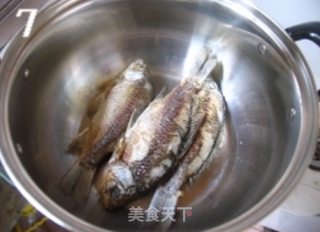 Carp Soup with Shredded Radish recipe