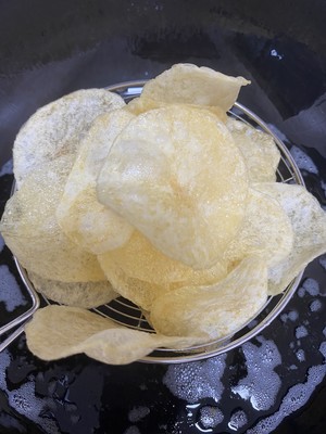 Homemade Grumpy Crispy Potato Chips recipe