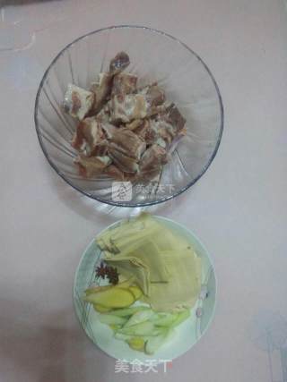 Ribs Stewed with Dried Tofu recipe