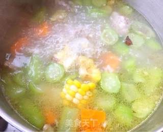 Seasonal Vegetable Pork Ribs Soup recipe