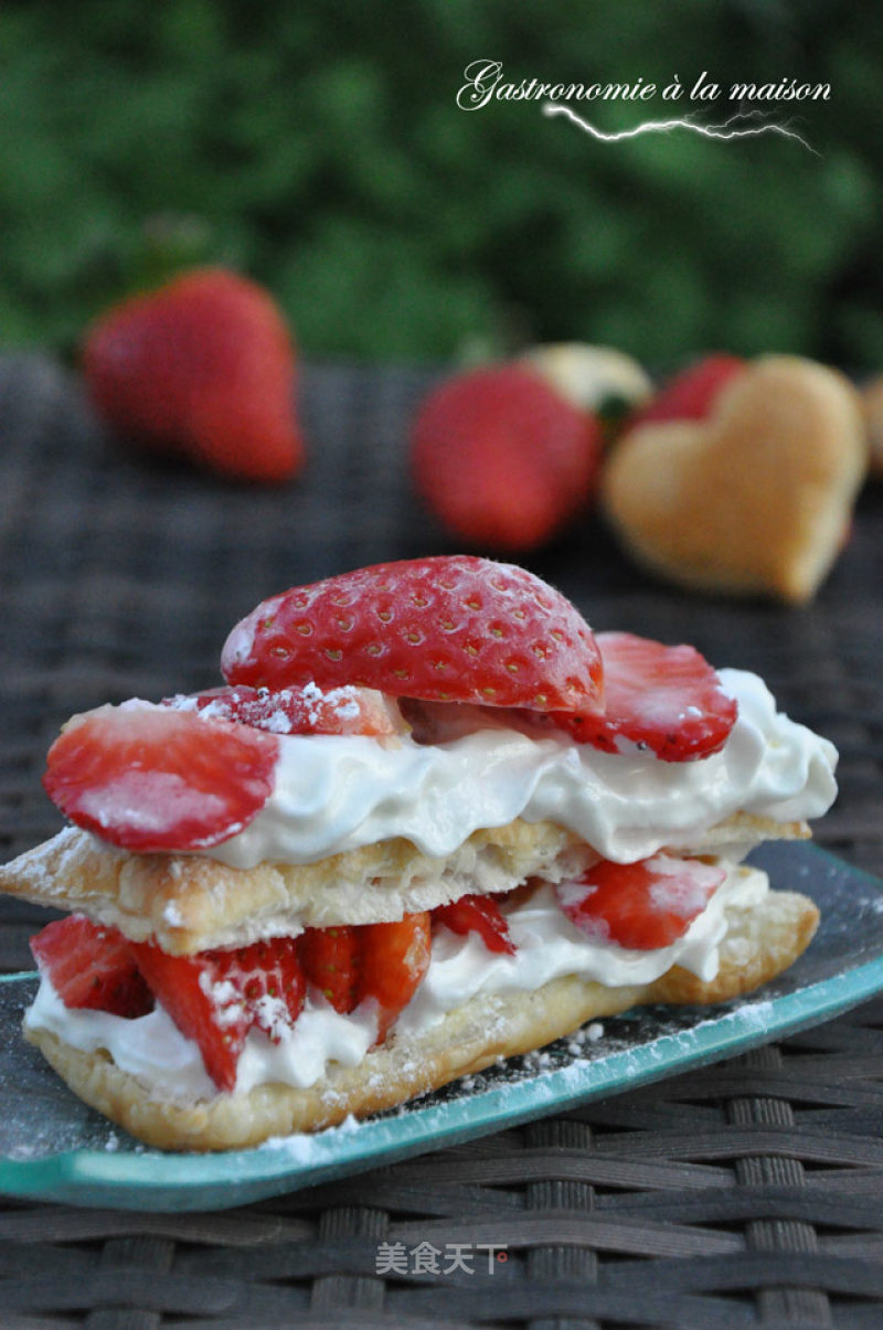 Strawberry Cream Napoleon Crisp recipe