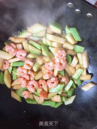 Fried Zucchini with Shrimp recipe