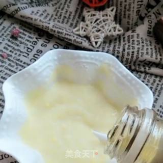 Egg Yolk Rice Noodles recipe