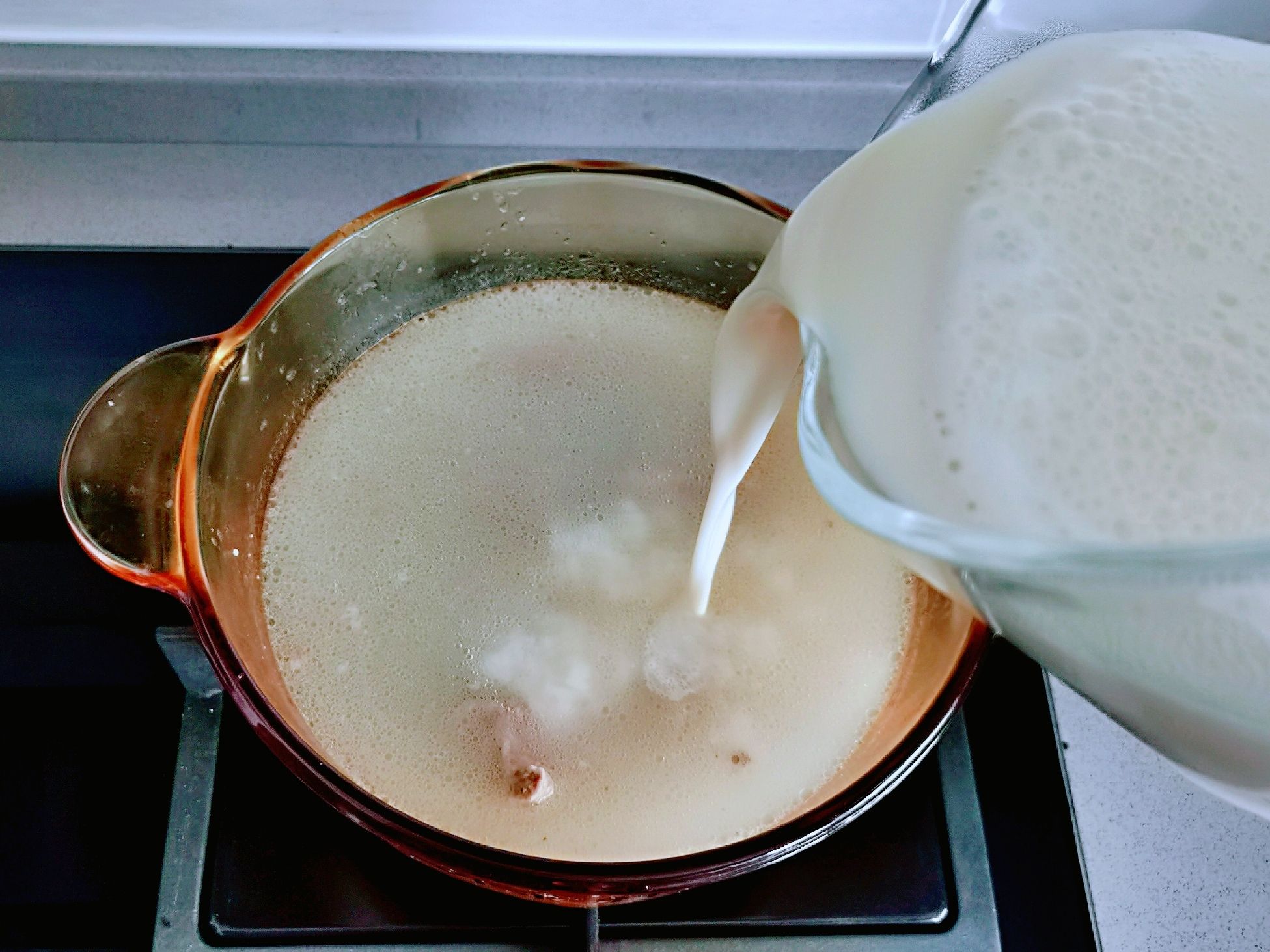 Soy Milk Hot Pot with Delicious Soup recipe