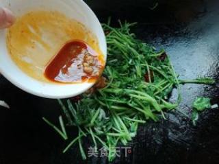 Fried Radish Seedlings with Fermented Bean Curd recipe