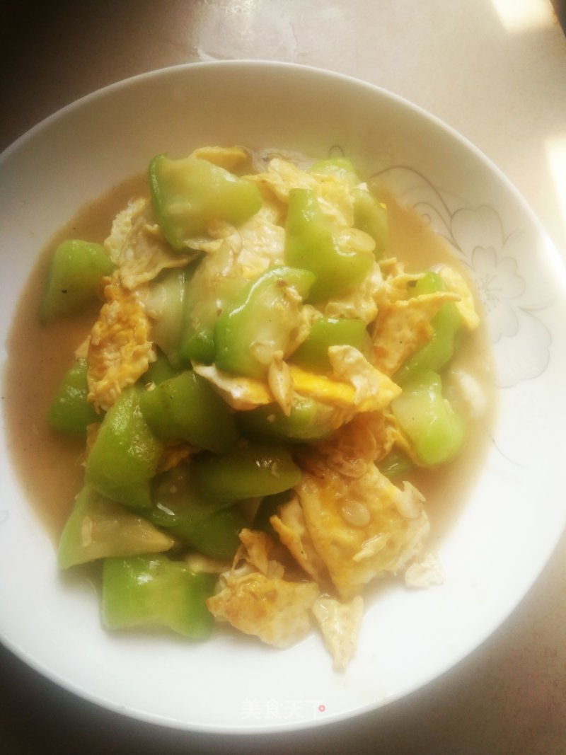 Scrambled Eggs with Loofah recipe