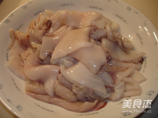 Stir-fried Squid with Leek Moss and Clean Up recipe