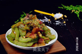 Stir-fried Pork Belly with Bitter Gourd recipe