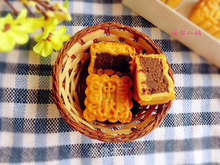 Jujube Bean Paste Mooncakes recipe