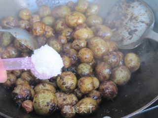 Braised Potatoes in Sauce recipe