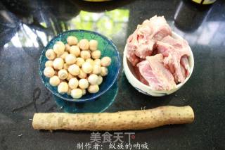 Fresh Lotus and Yam Pork Bone Soup recipe