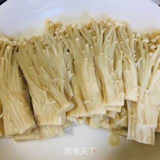 Enoki Mushroom and Cucumber Roll recipe