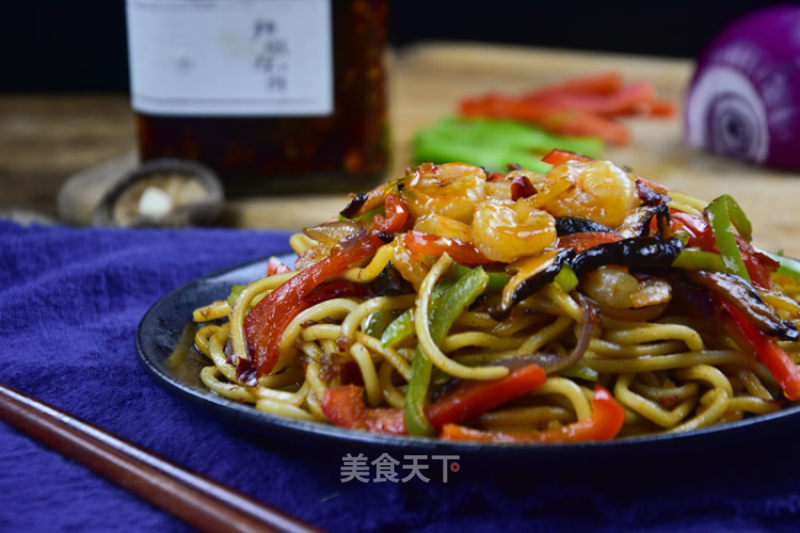 Stir-fried Vegetable Noodles with Sauce recipe