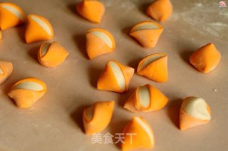 #信之美# Fried Dumplings with Carrots and Willow Leaves recipe