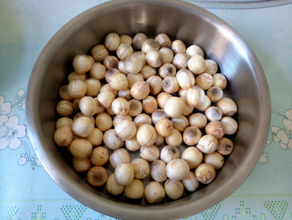 Lotus Seed Pork Ribs Soup recipe