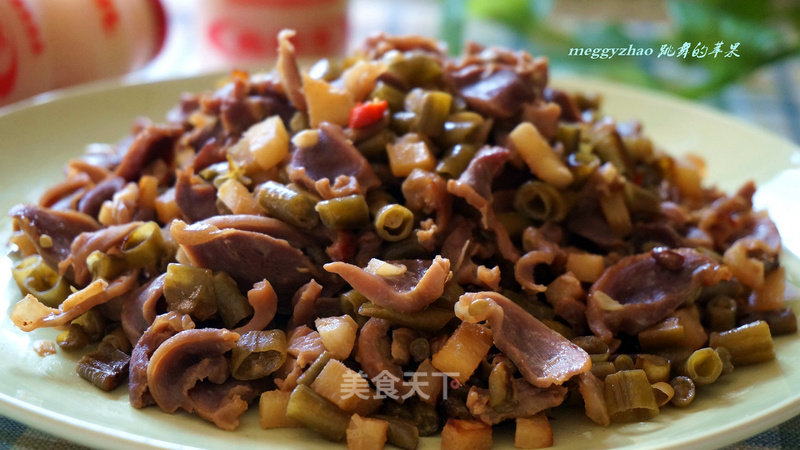 Stir-fried Chicken Gizzards with Capers